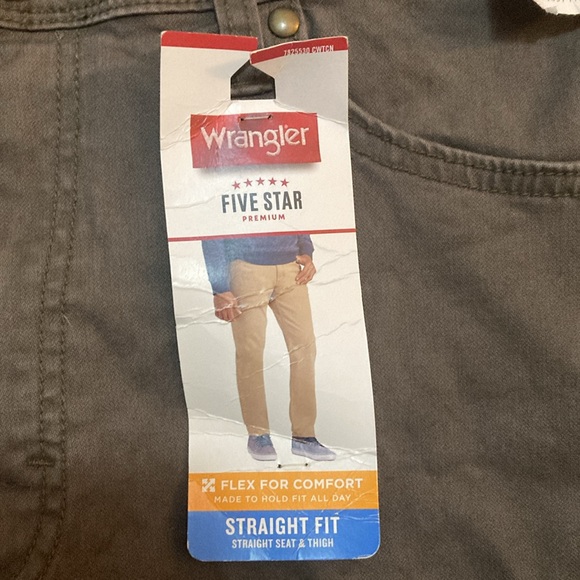 NWT Wrangler straight fit 32x32 - Picture 3 of 10
